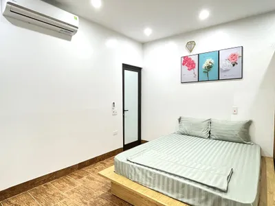 justfly nana house soc son