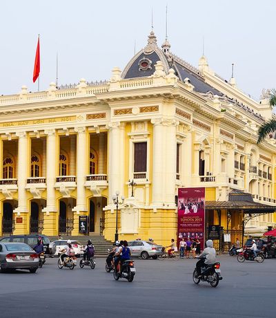 justfly nha hat lon ha noi