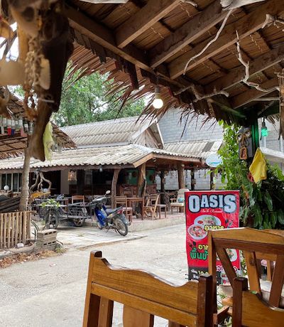 oasis bar restaurant koh phi phi