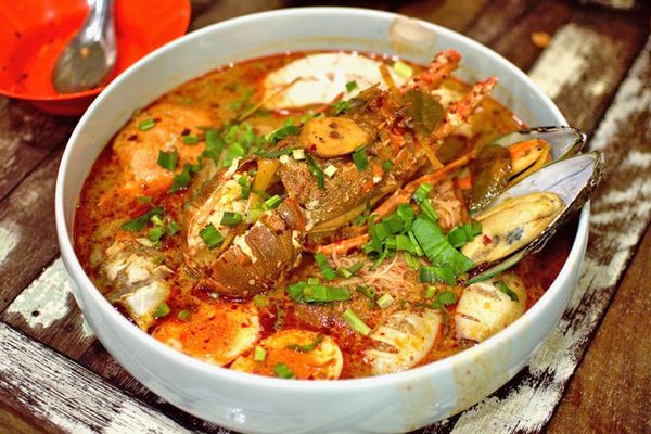 tom yum thai lan