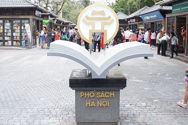 Phố sách Hà Nội – Địa điểm check-in chưa bao giờ hết hot của giới trẻ
