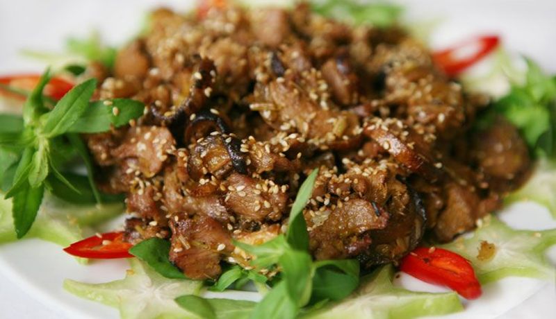 nha hang oanh tham ba vi