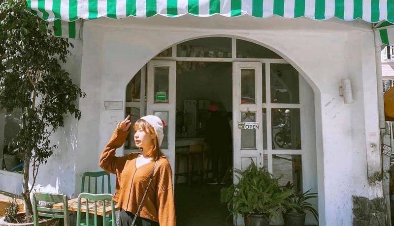 windmills coffee quan cafe da lat 