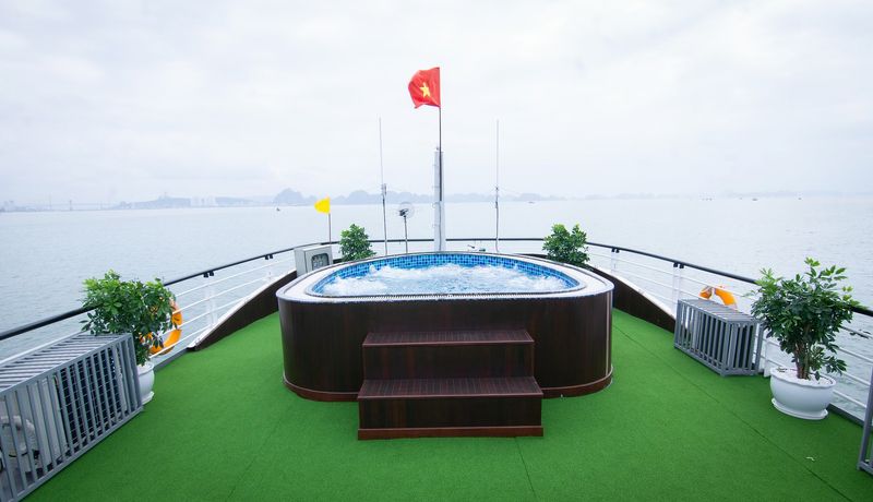 justfly la casta daily cruise ha long