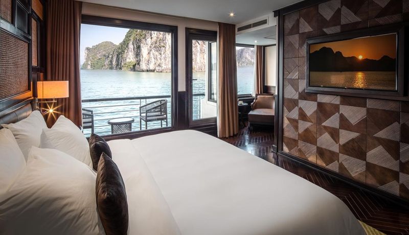 ambassador cruise halong