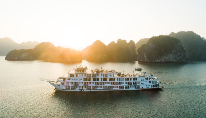 ambassador cruise halong