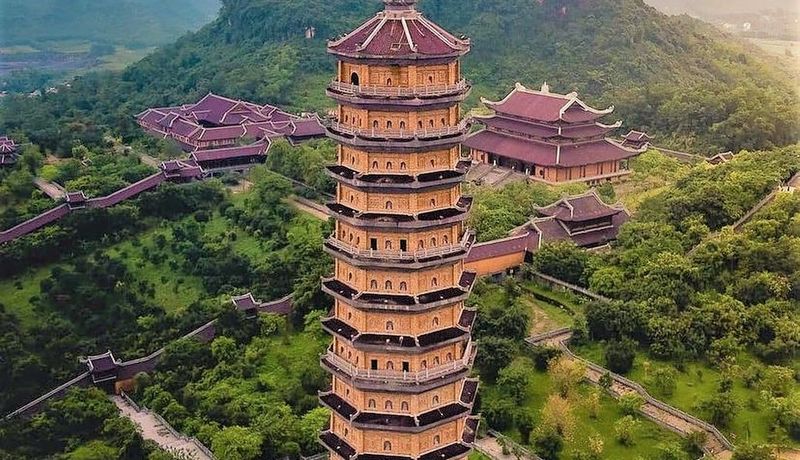 justfly chua bai dinh ninhbinh