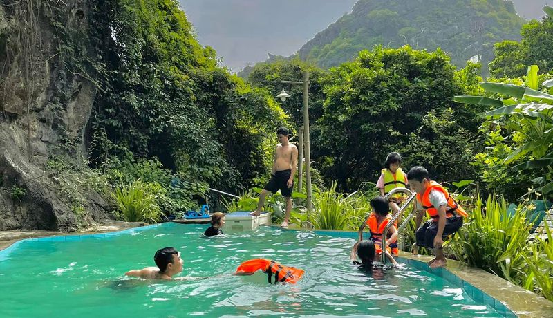justfly trang an lamia bungalow ninh binh