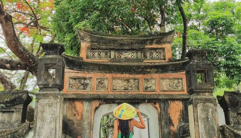 den vua dinh tien hoang ninh binh 