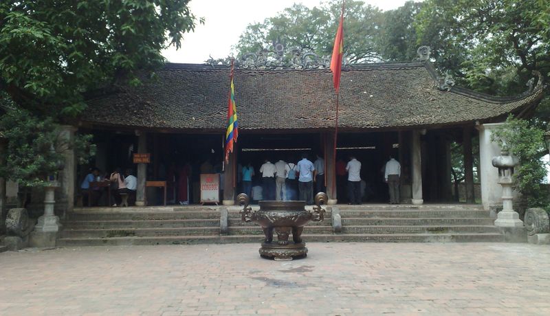 dong cung den va son tay ha noi 