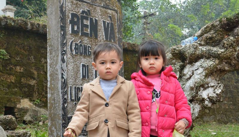 dong cung den va son tay ha noi 