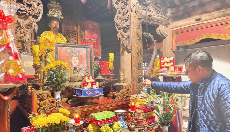 lang mo ngo quyen son tay ha noi