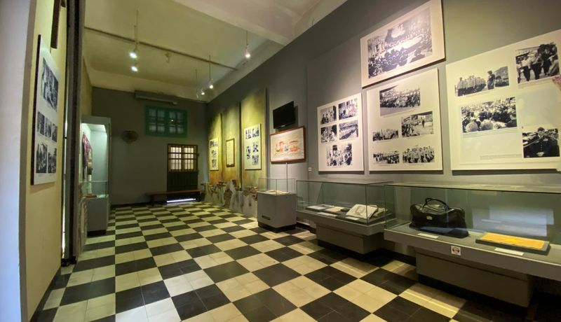 nha tu hoa lo ha noi 