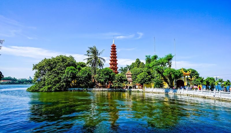 chua tran quoc ha noi 