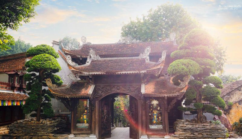 chua van nien ha noi 