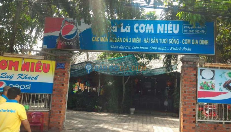 quan nha la com nieu vung tau 