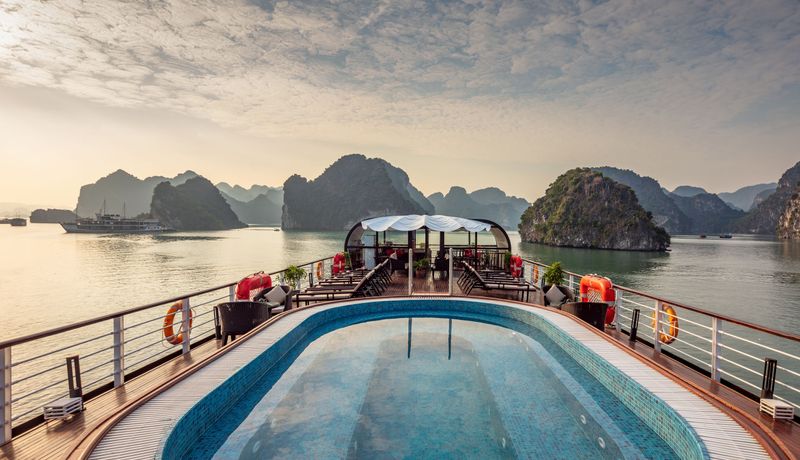 orchid preminum pelican cruise ha long 
