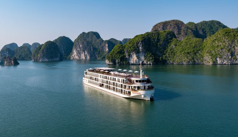 indochine cruise lan ha indochina sail  ha long bay