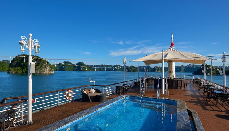 paradise elegance cruise 31 cabins ha long