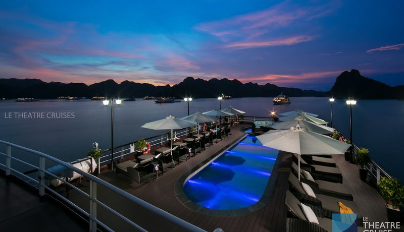 justfly le theatre cruise ha long