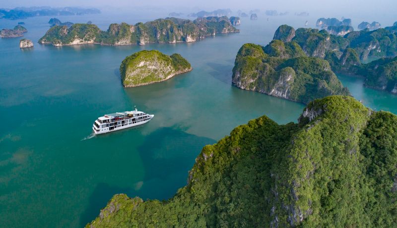athena royal cruise ha long bay