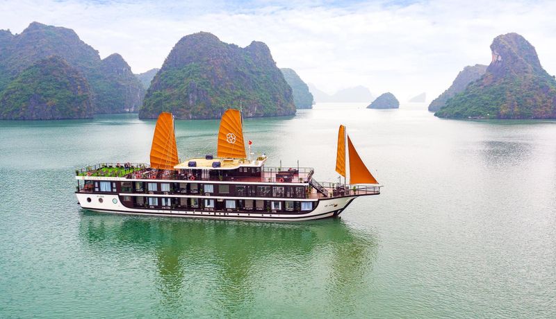 peony cruise ha long bay