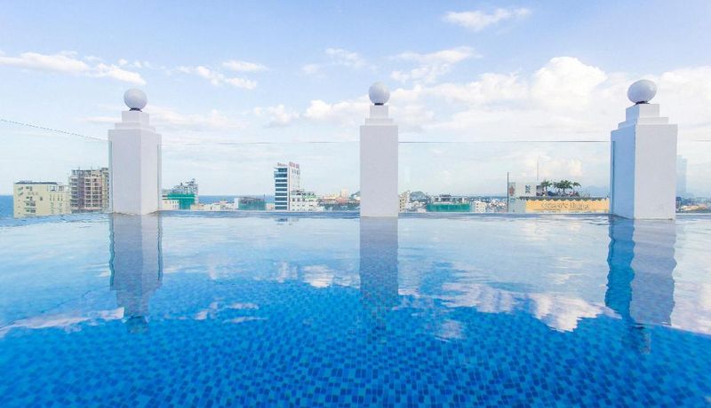 flower-hotel-da-nang
