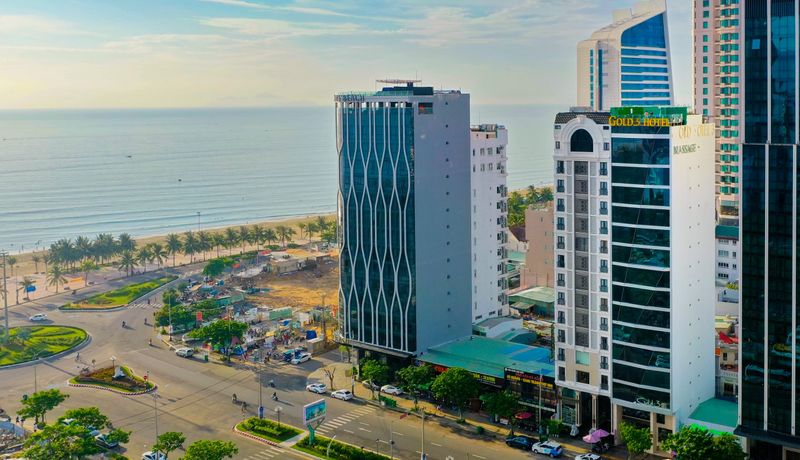 gold-luxury-hotel-da-nang