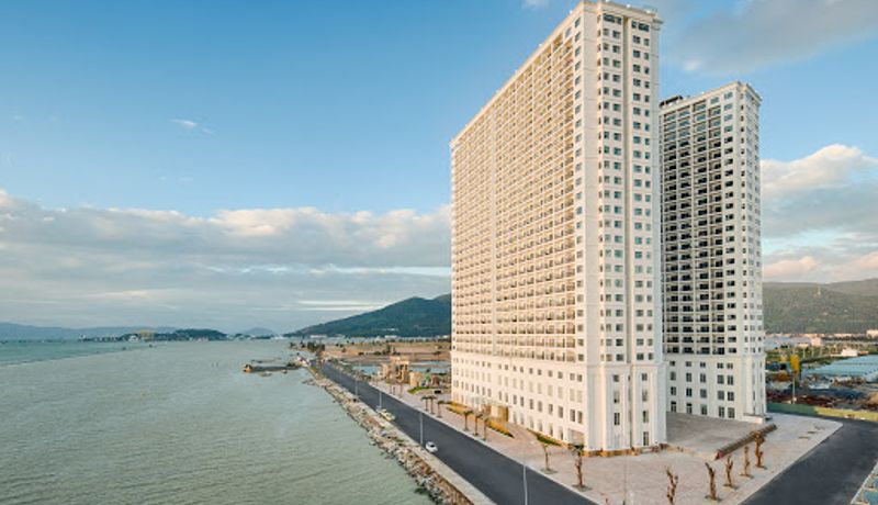 khach san da nang golden bay 