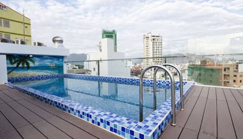 royal hotel nha trang