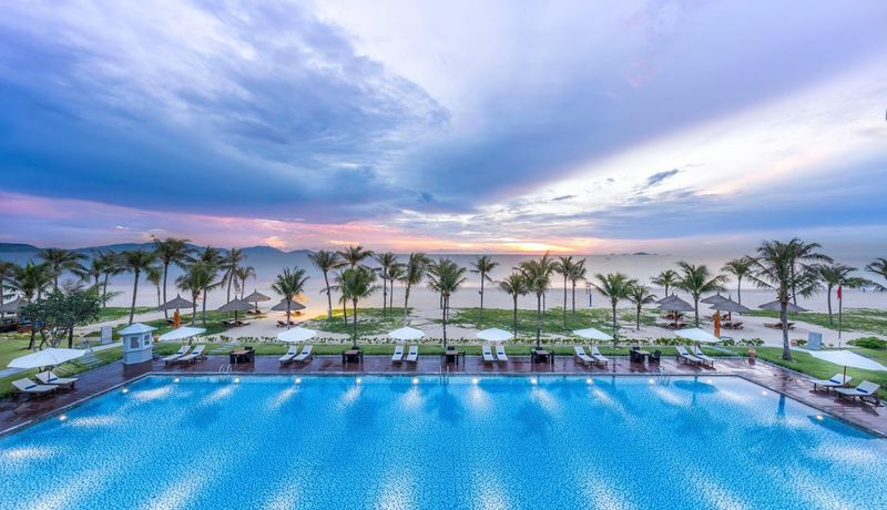 vinpearl resort spa long beach nha trang 