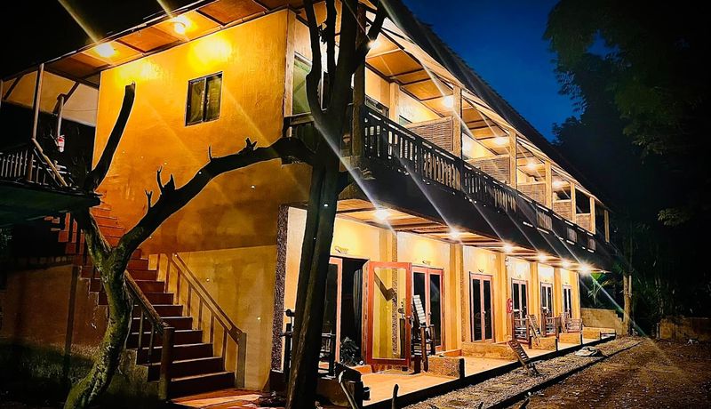 akha river house chiang rai thai lan 