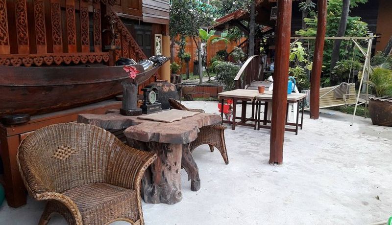 fahsai homestay wooden house thailand