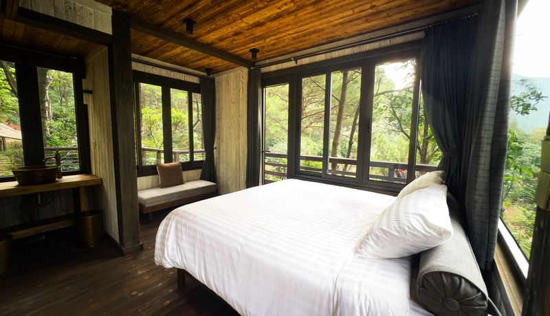room 1l amaya retreat soc son ha noi 