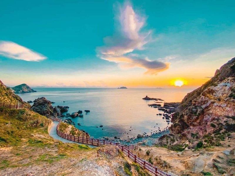 justfly bai tam ky co quy nhon