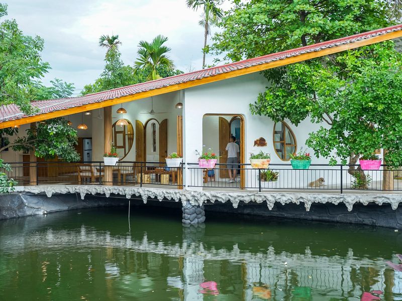 justfly koi villa myan maison ba vi ha noi