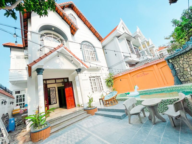 villa de blanc 28c lac long quan vung tau