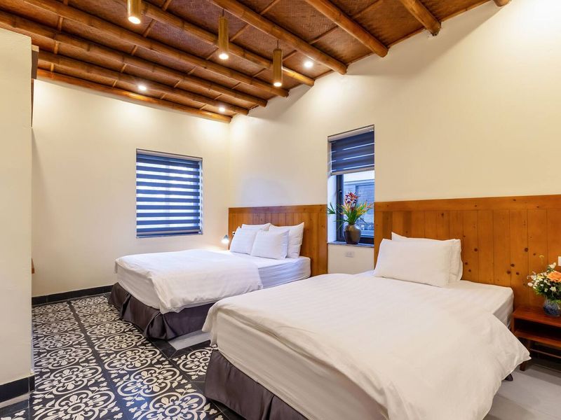 justfly suite tam coc banana bungalow ninh binh