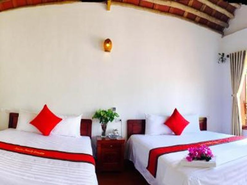 justfly phong 4 nguoi view nui tam coc friendly homestay ninh binh