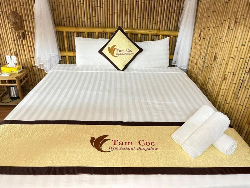 phong triple tam coc wonderland bungalow ninh binh