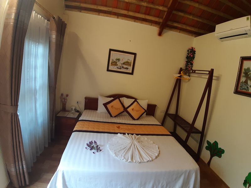 justfly bungalow view vuon viet anh homestay ninh binh