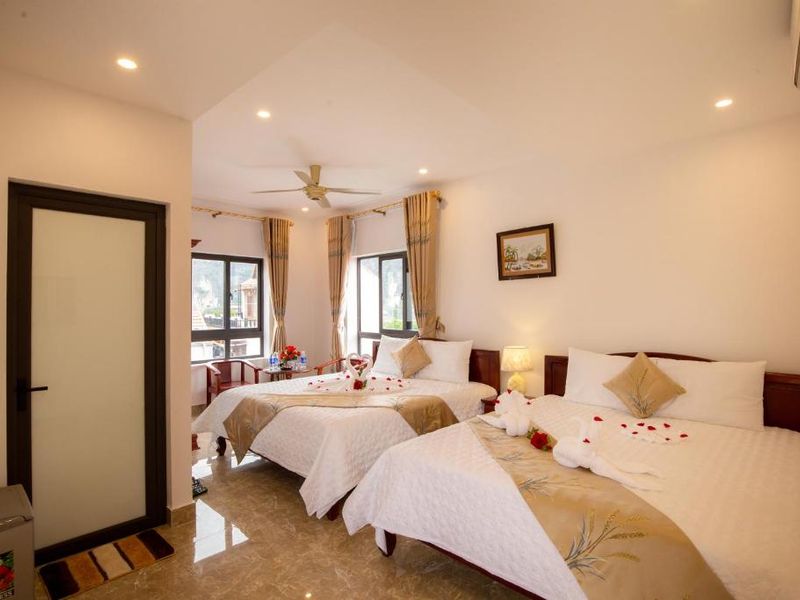 phong gia dinh co ban cong lys homestay ninh binh