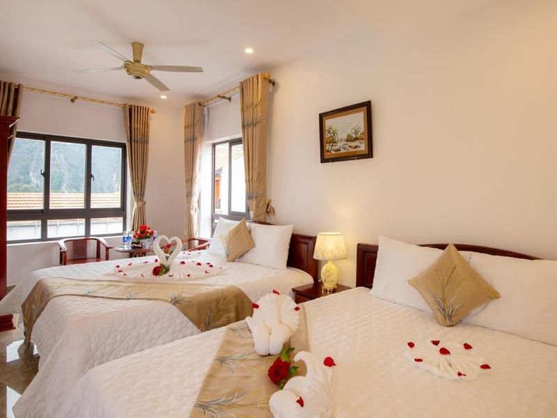 phong gia dinh view be boi lys homestay niinh binh 