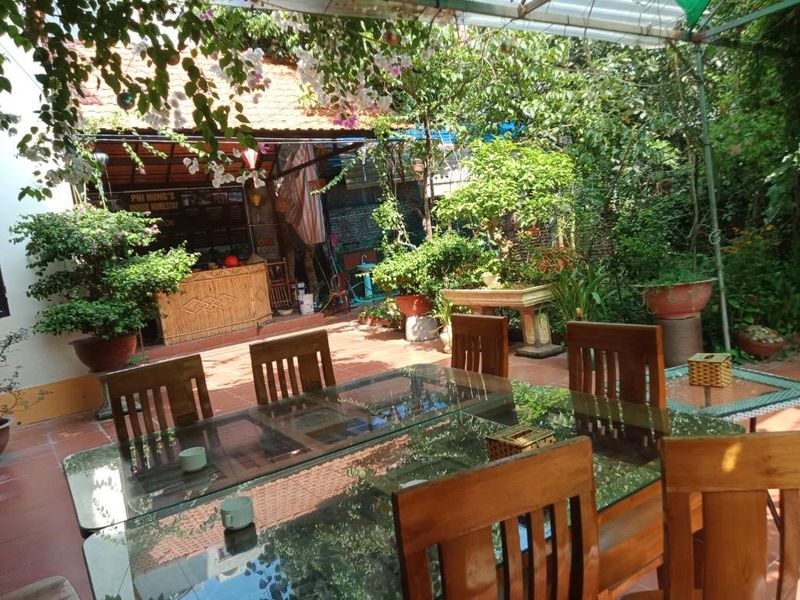 phong deluxe ling phi hungs unique homestay ninh binh