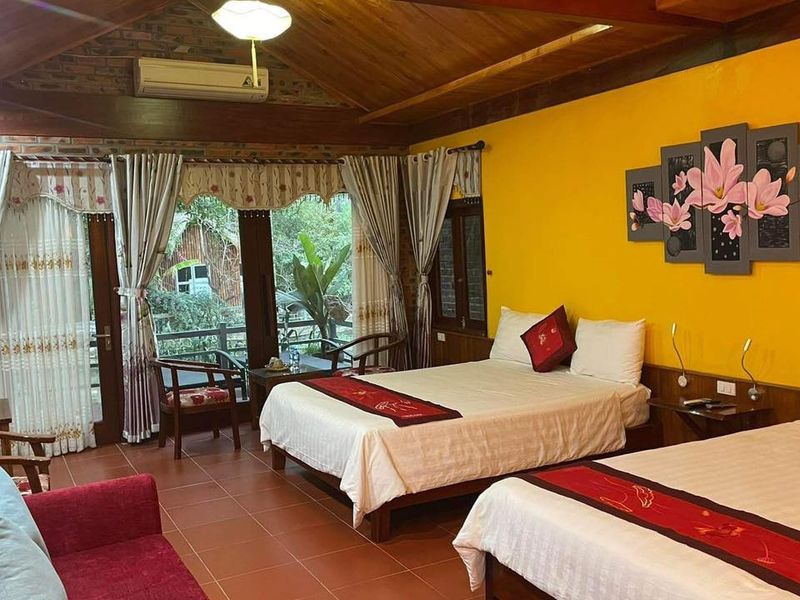 jusfly deluxe bungalow chez loan hotel ninh binh