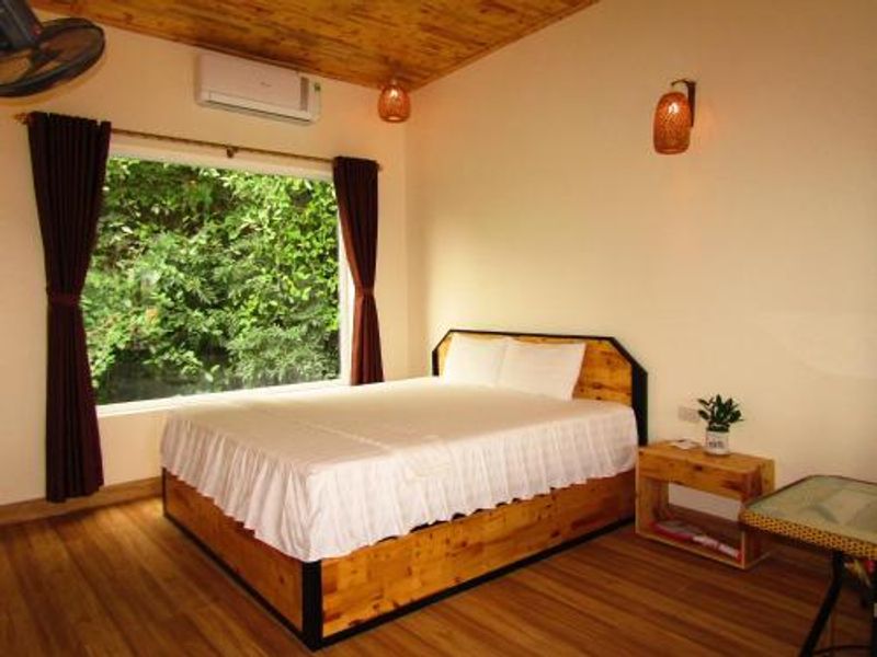 phong double view nui ninh binh mountain side homestay