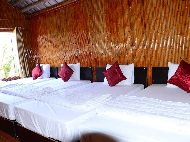 justfly bungalow view ao tam coc garden homestay ninh binh