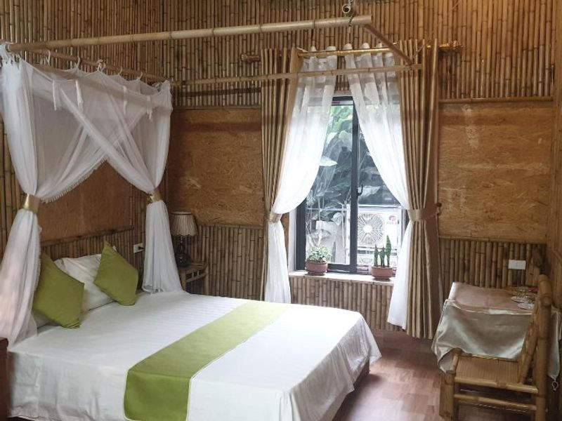 justfly deluxe double room tam coc lake view homestay ninh binh