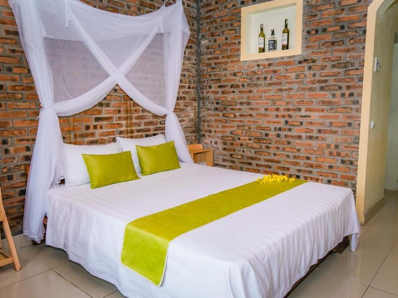 justfly water front bungalow tam coc lake view homestay ninh binh