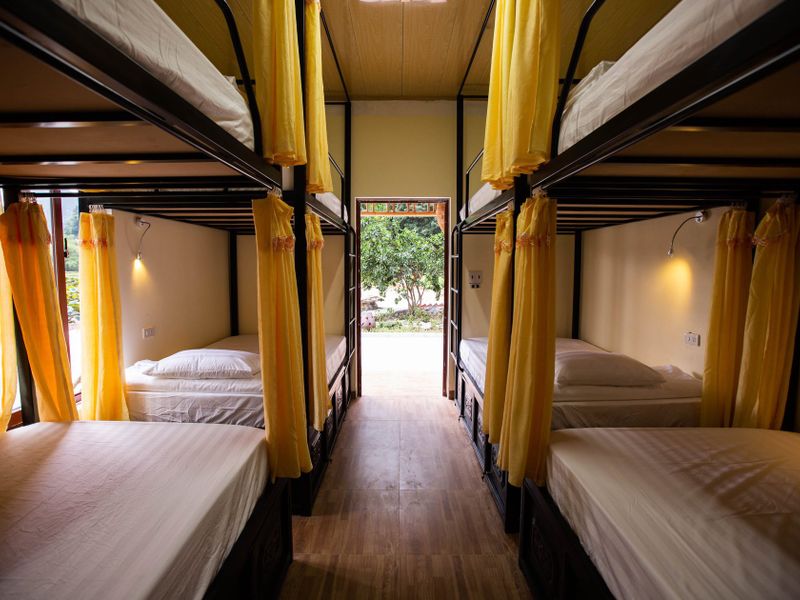 phong dorm green mountain homestay ninh binh